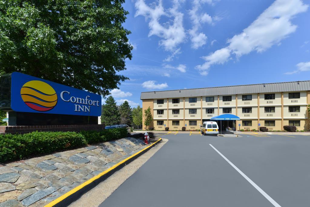 Comfort Inn Herndon-Reston Екстер'єр фото