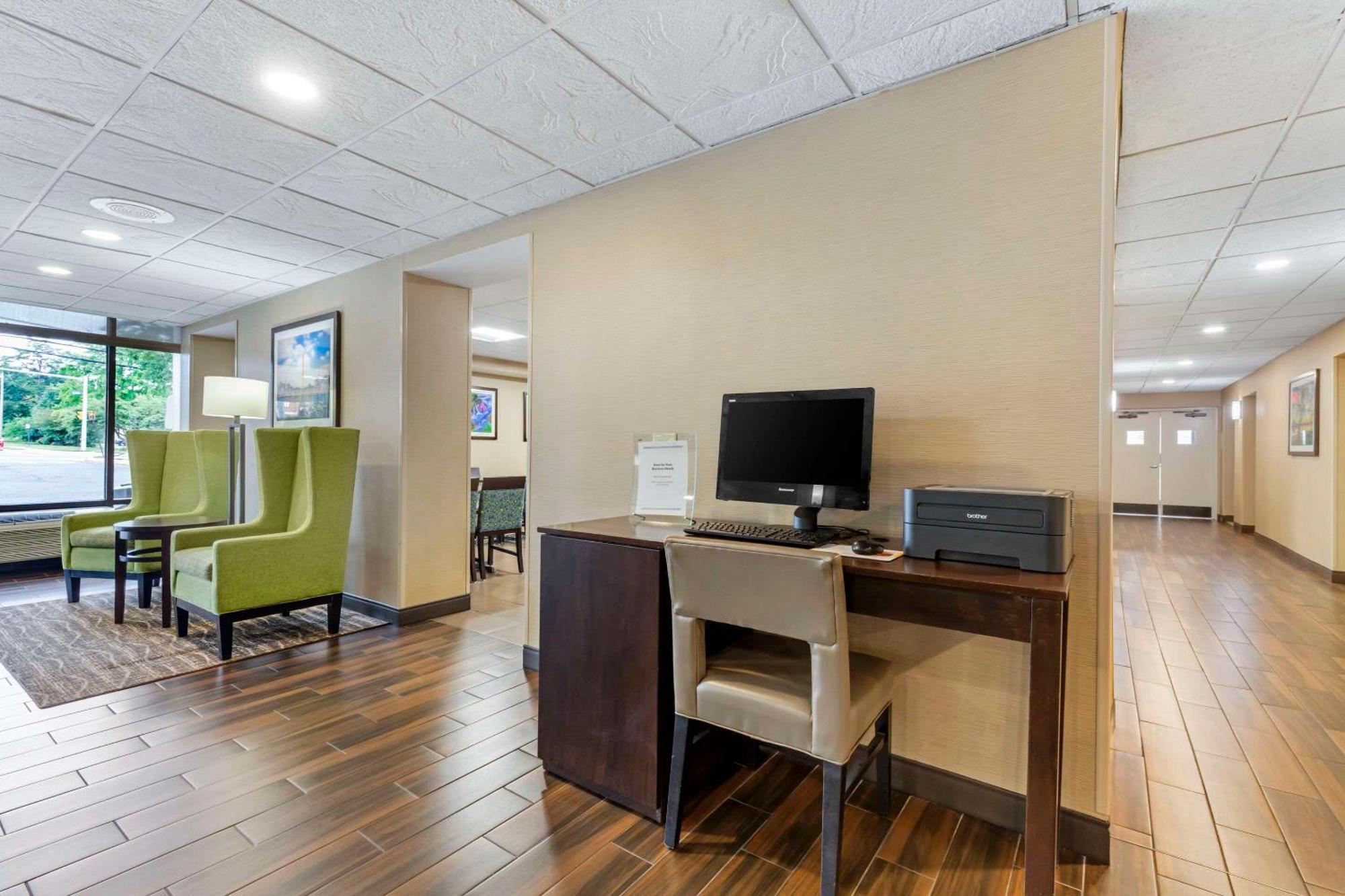 Comfort Inn Herndon-Reston Екстер'єр фото